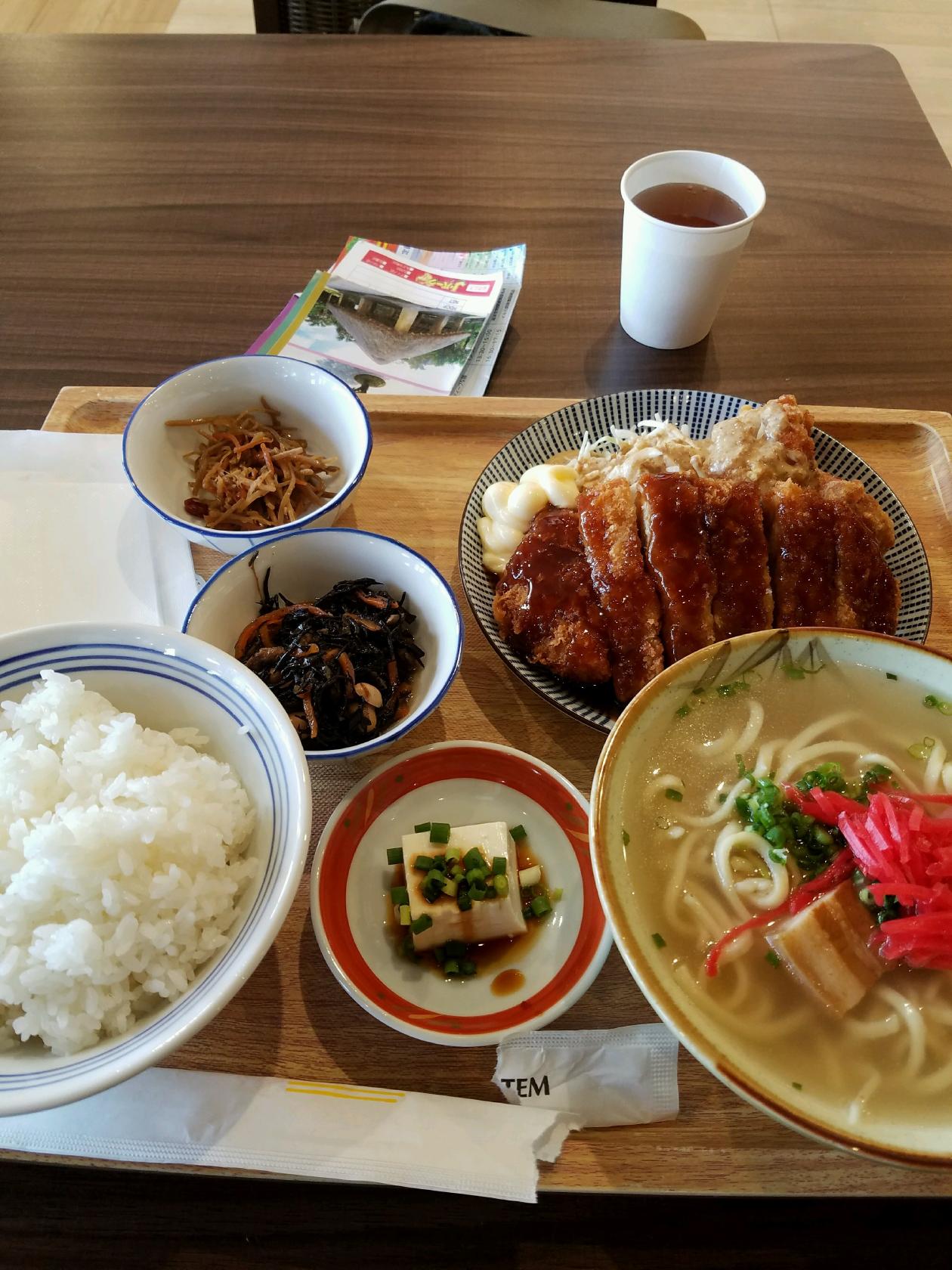 まいどおおきにライカム食堂