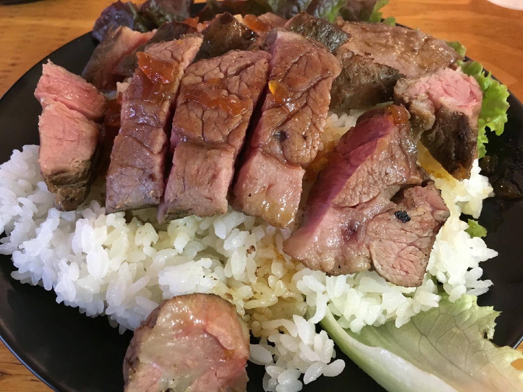 肉丼総本山
