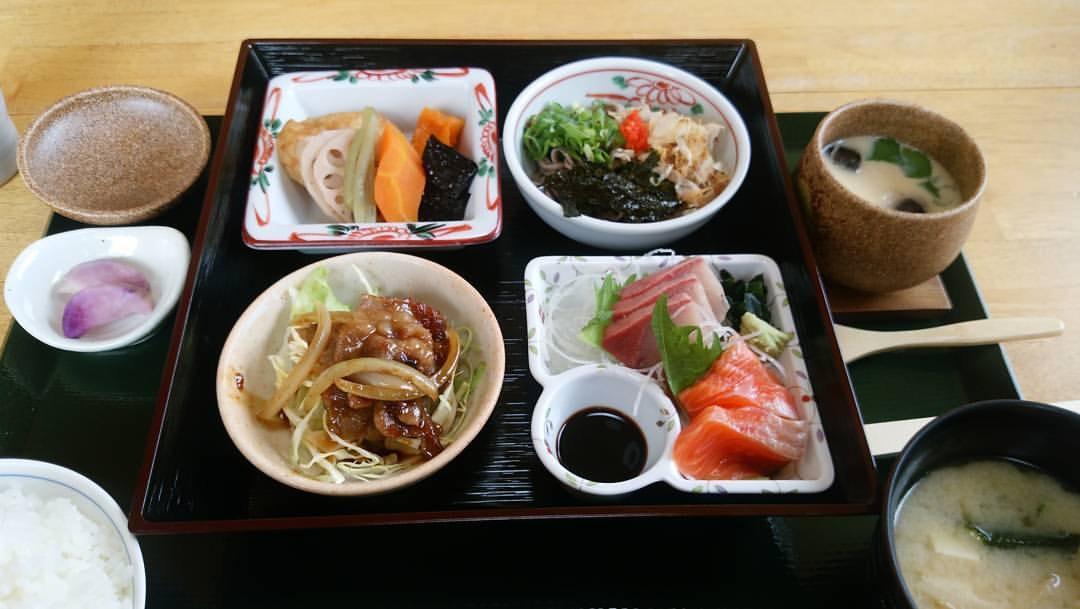 めし屋 里