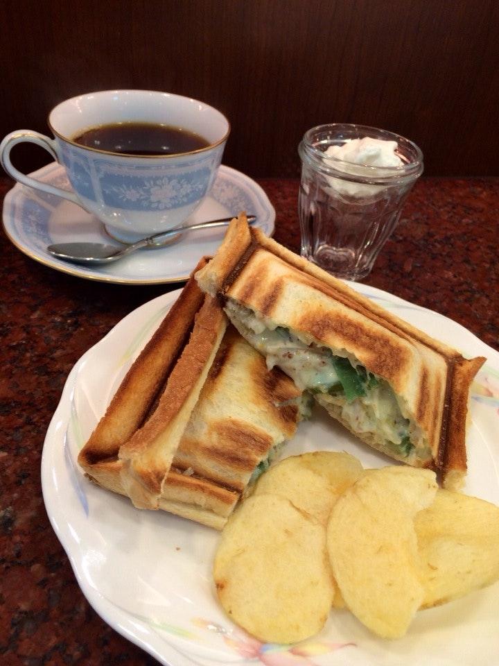 bistro cafe Lapis