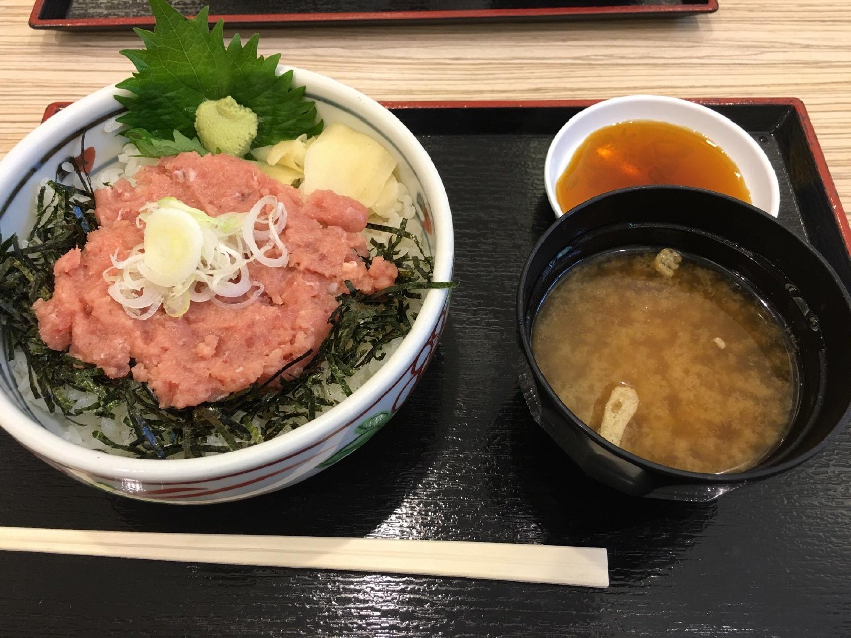海鮮どんぶりモラージュ菖蒲店