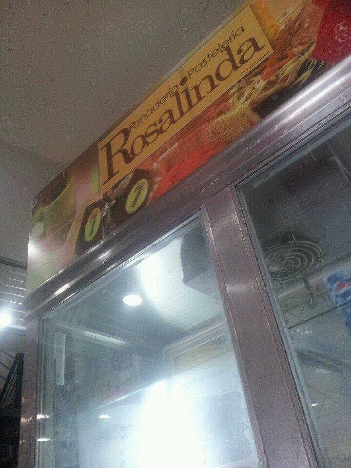Panadería Y Pastelería Rosalinda