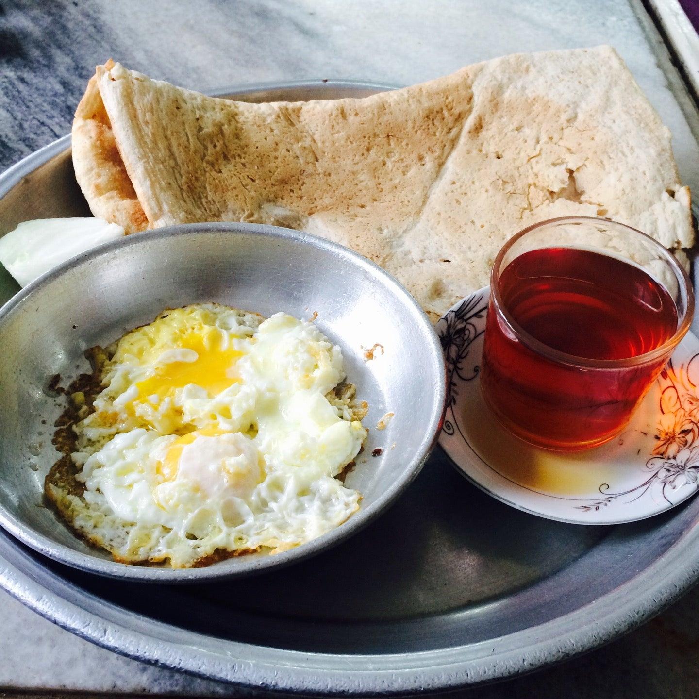 Naderi Tea Room قهوه خانه نادری