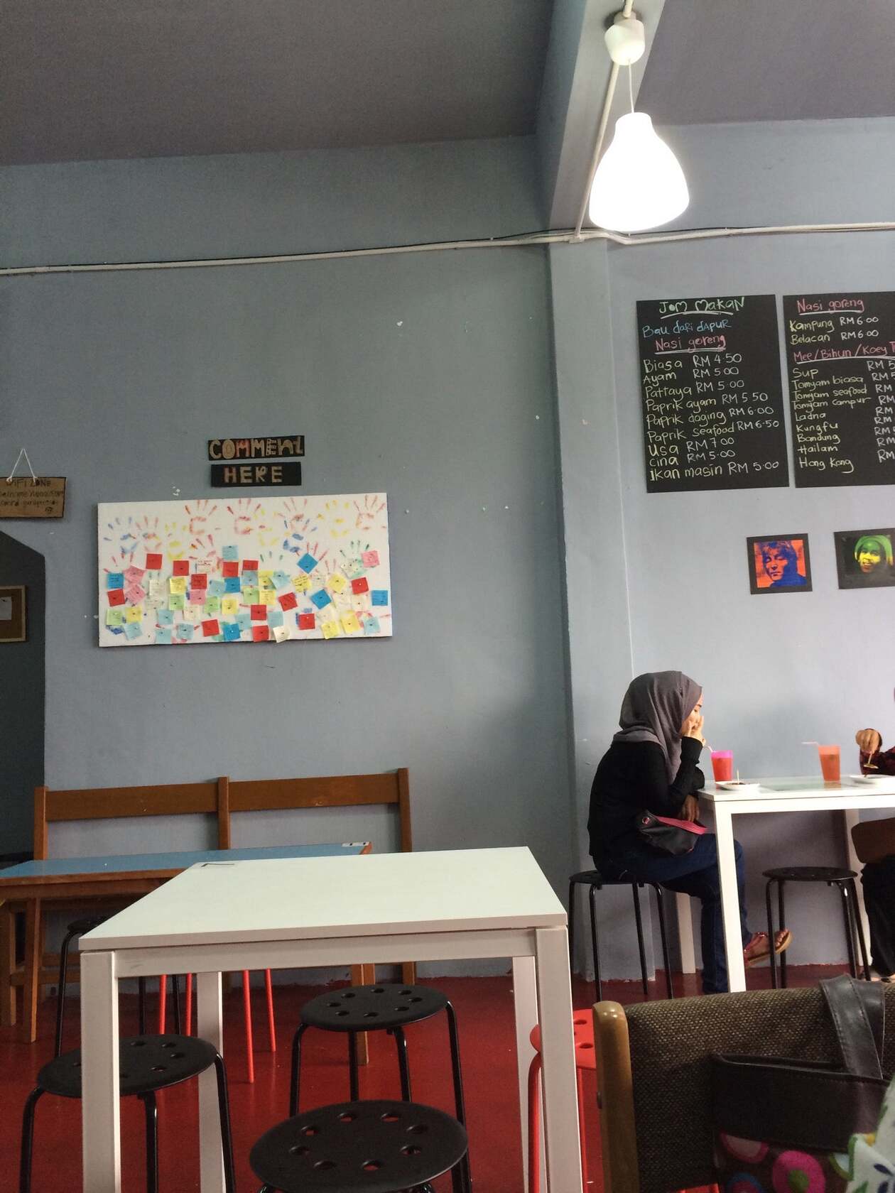 Yunique Chanteq Cafe