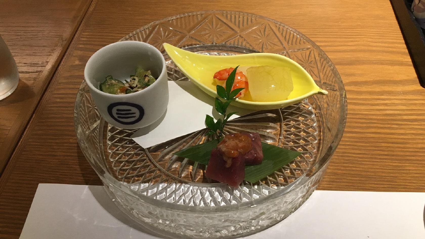 三うら