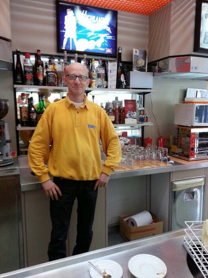 Esso Bar