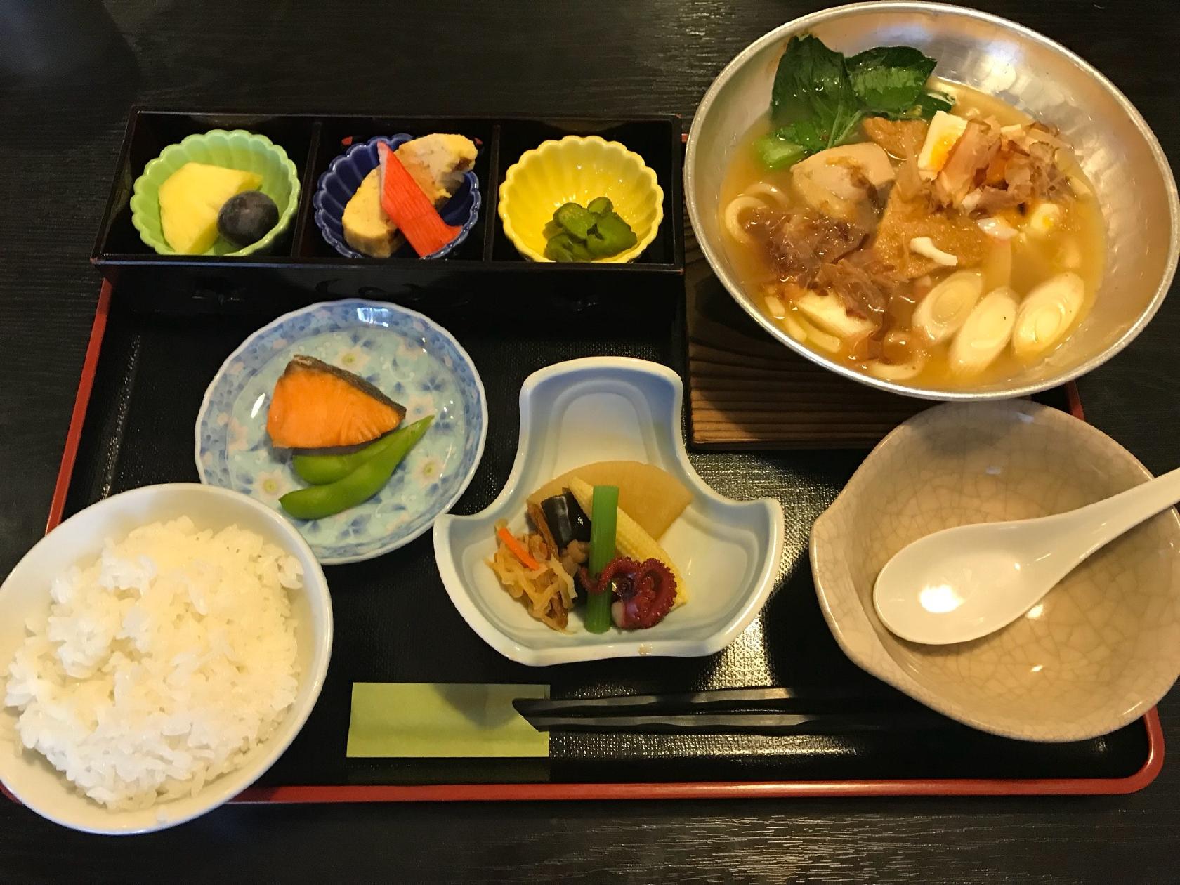 うき與