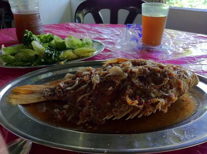 鱼塘小食馆