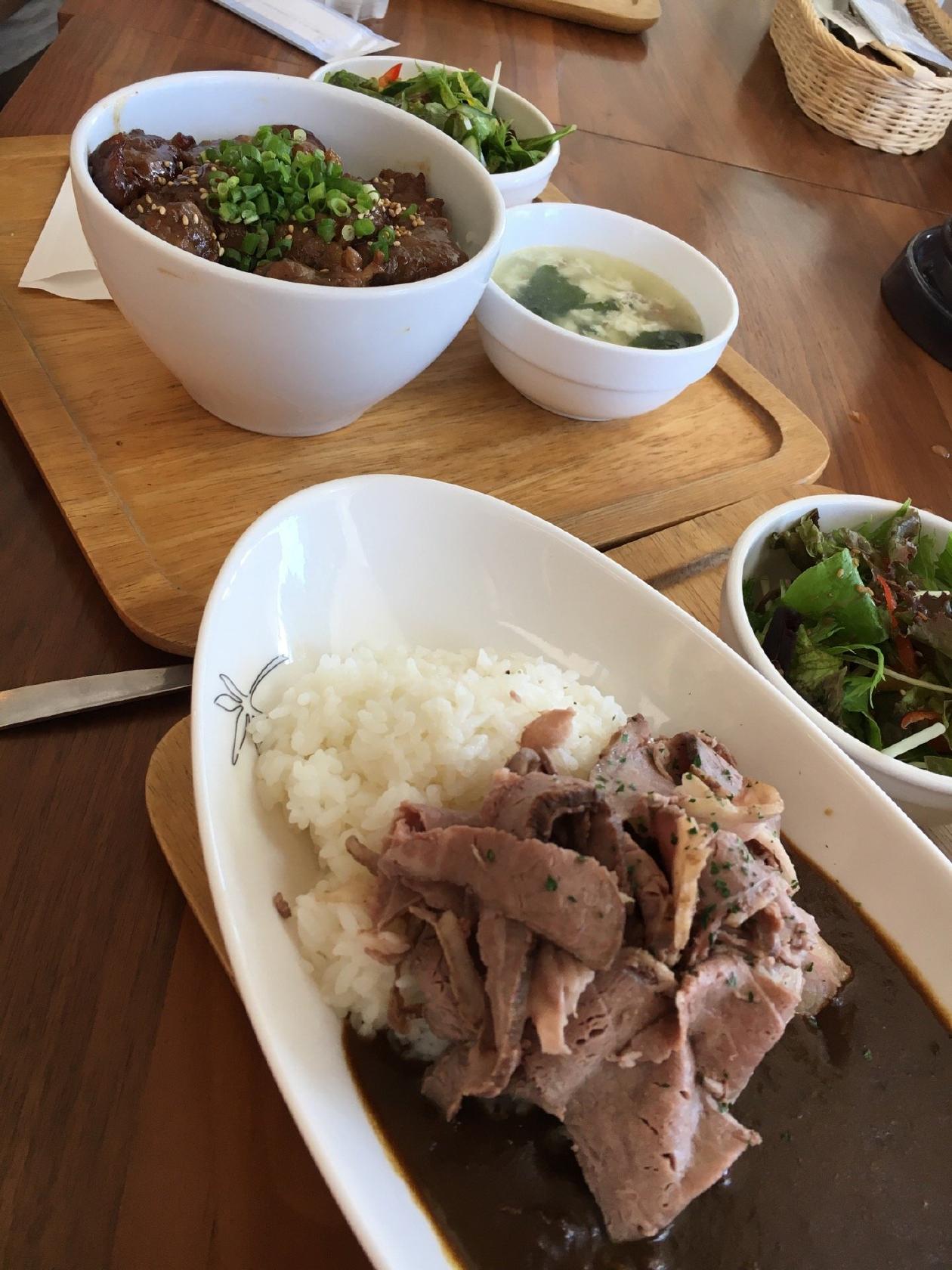 Steak & Bar, ゆう成