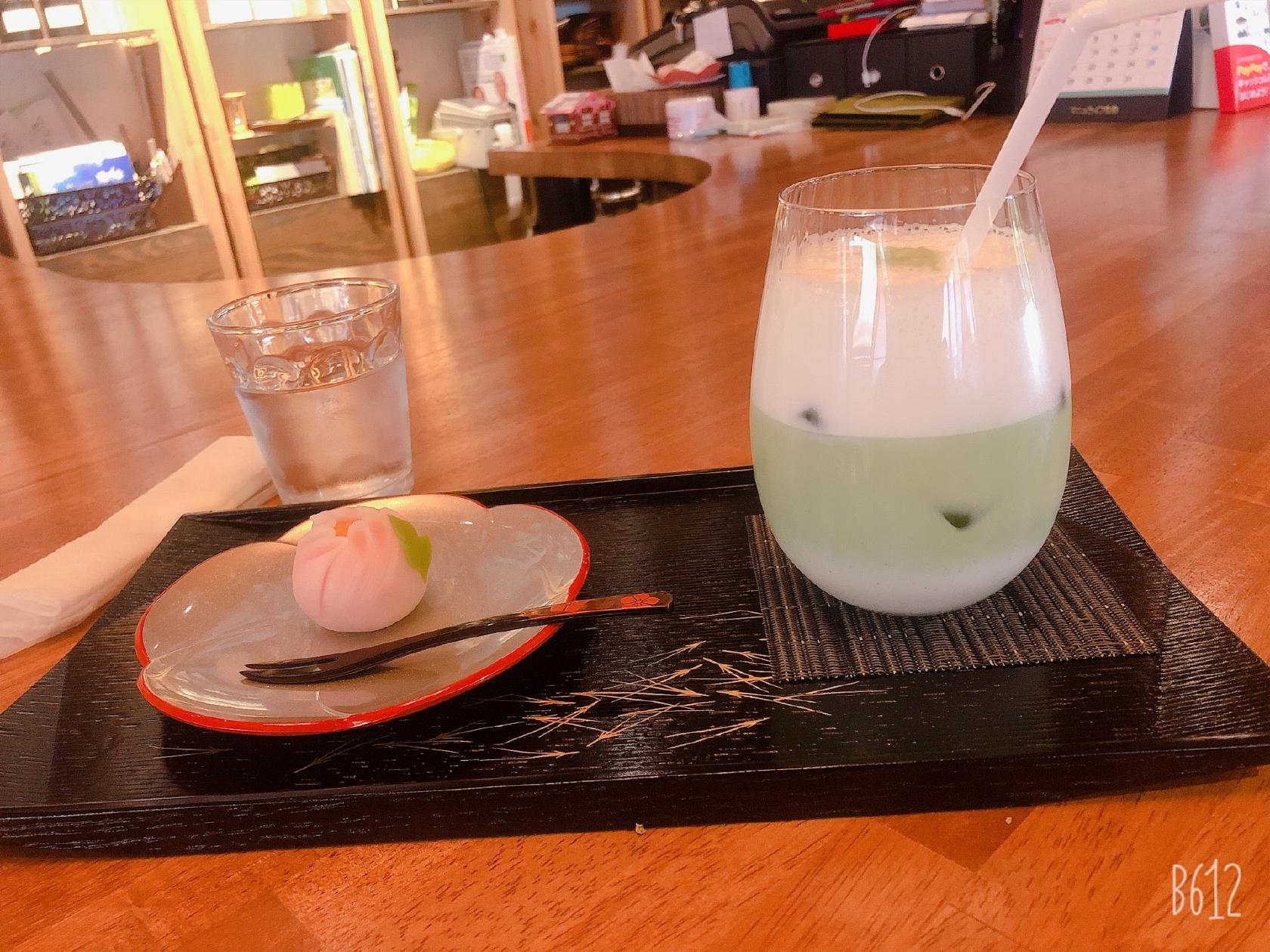 甘味処 花水木