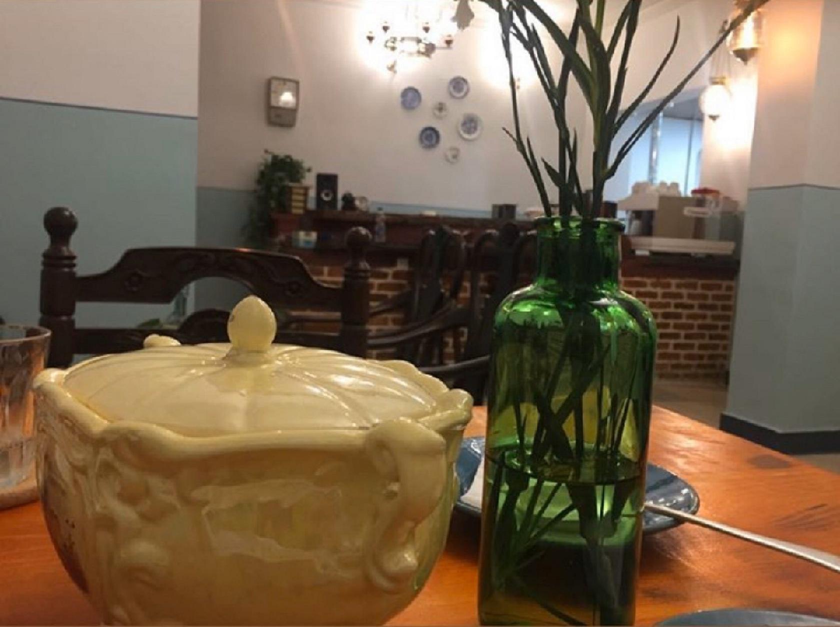 Cafe Tootak کافه توتک