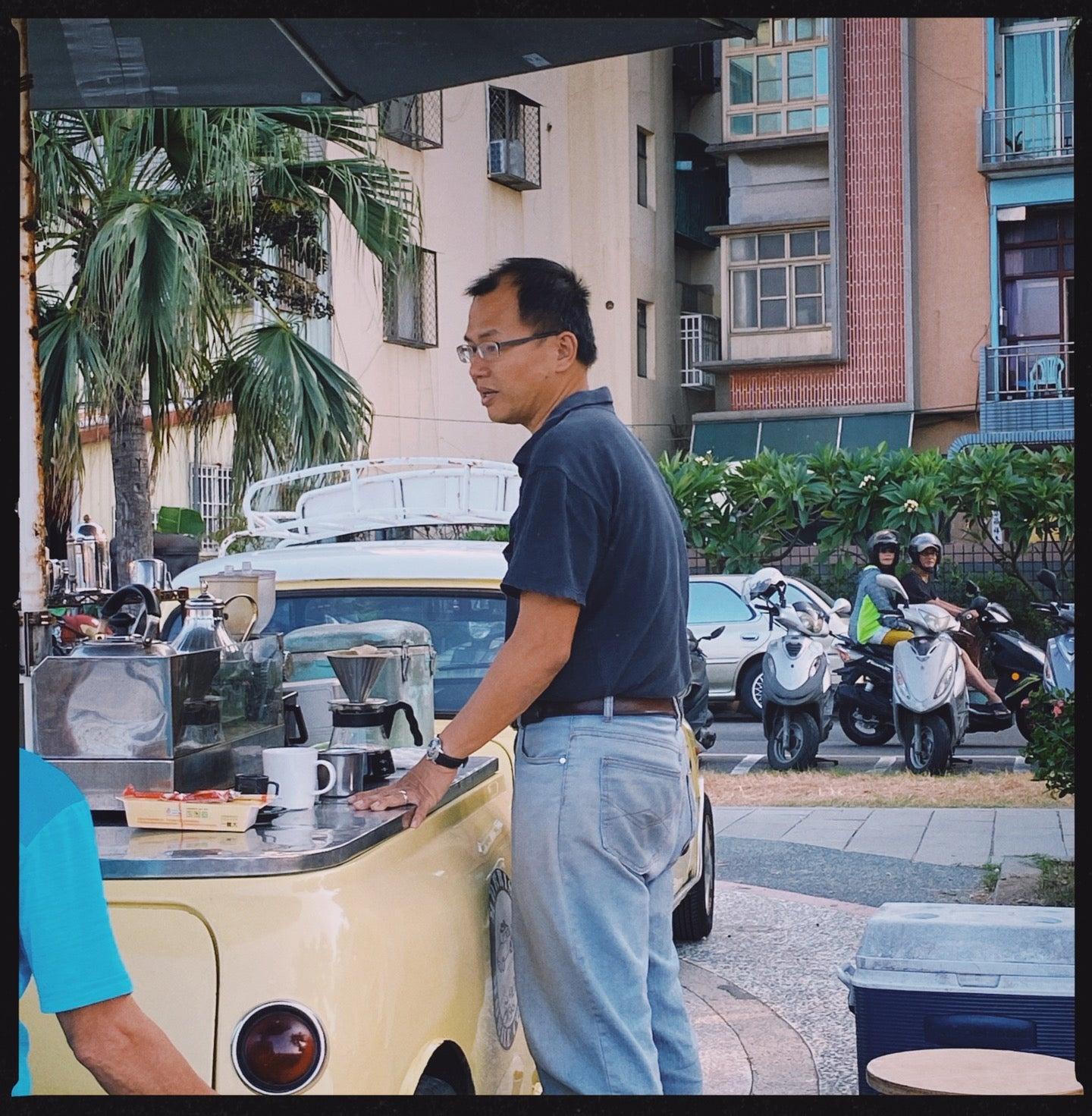 Neo Street Café
