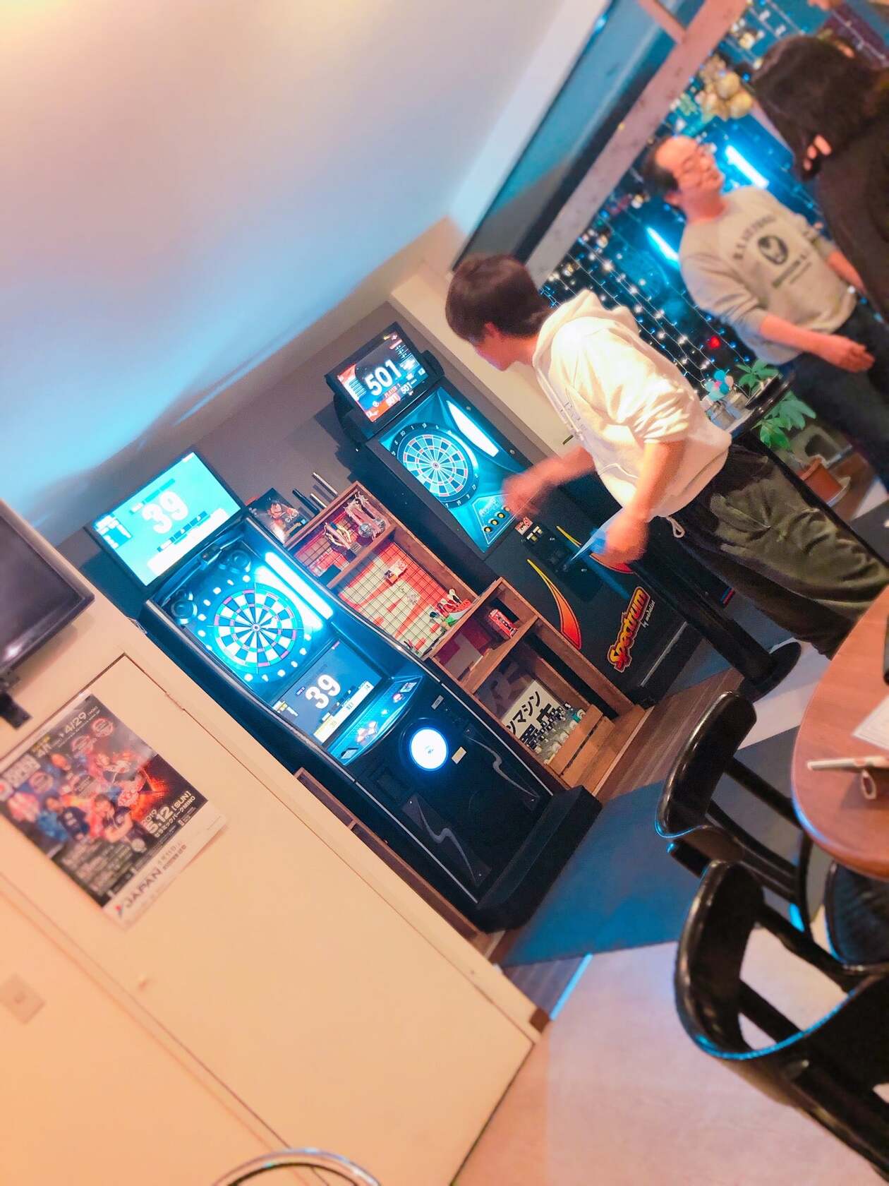 darts cafe M's cafe
