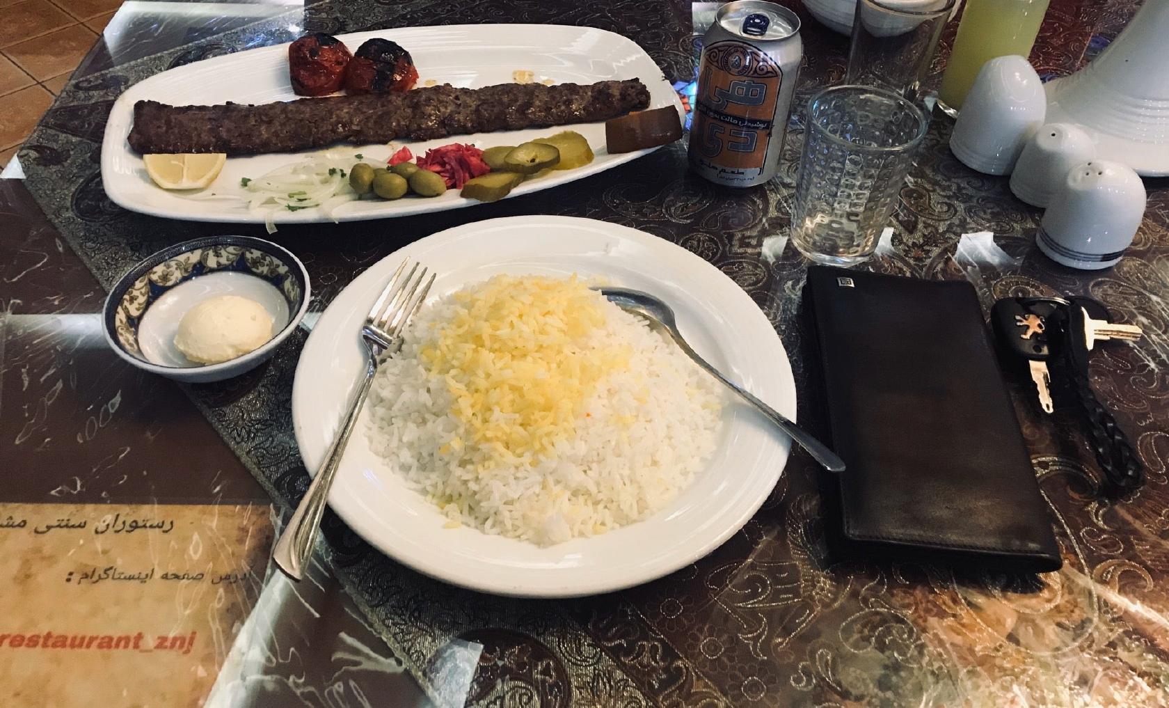 Mashahir Restaurant رستوران مشاهير