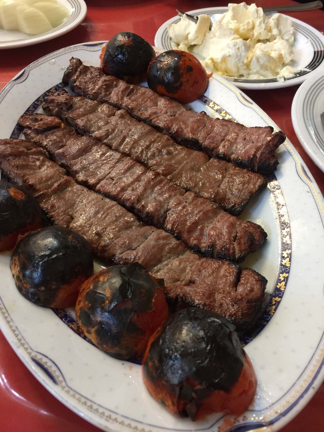 چلو كبابي شمشاد
