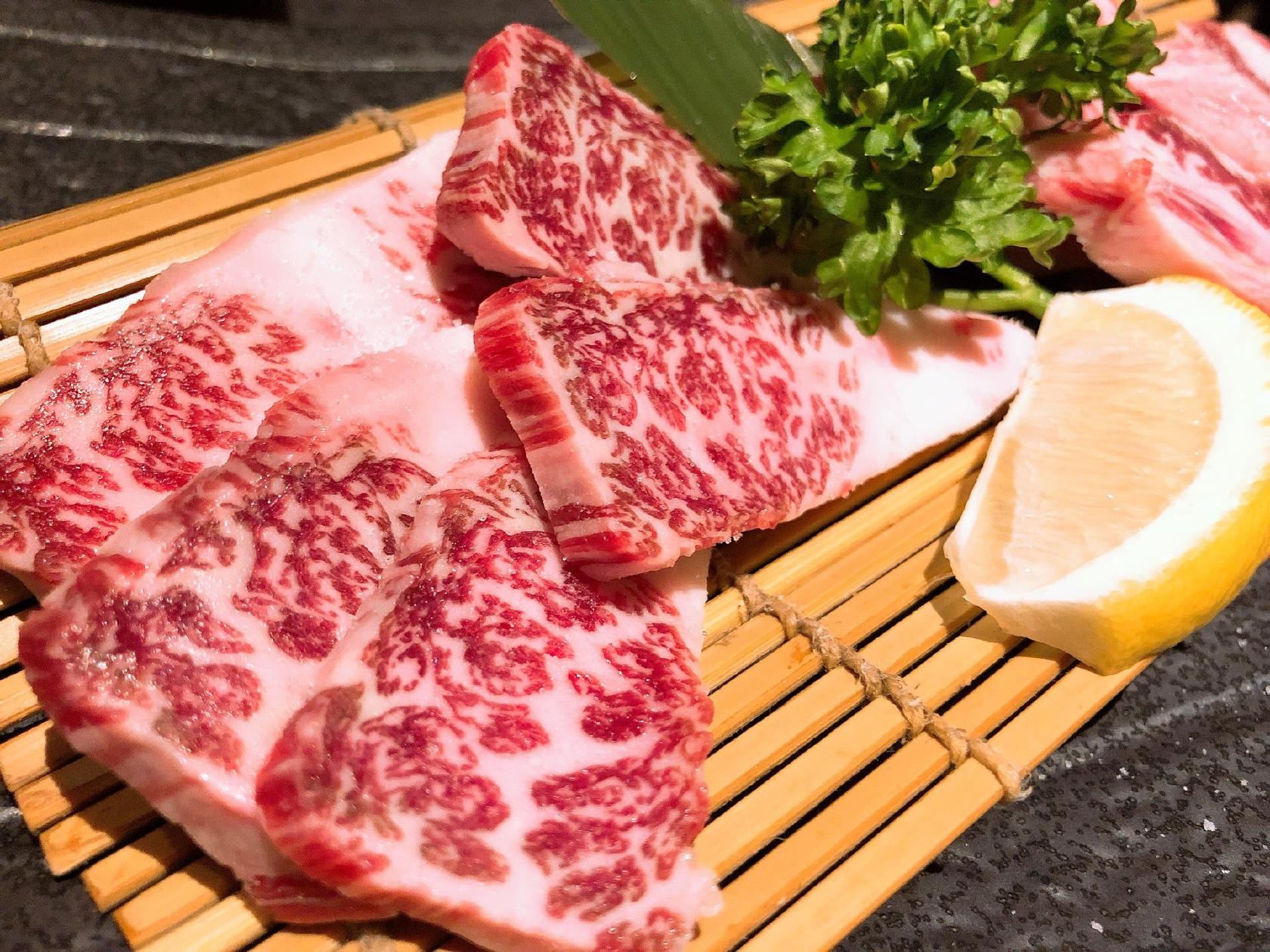 焼肉 琉苑