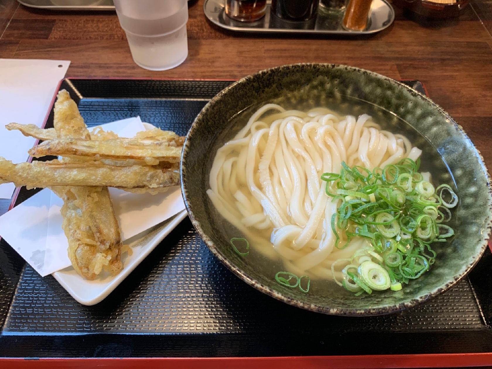 博多うどん処 泰吉