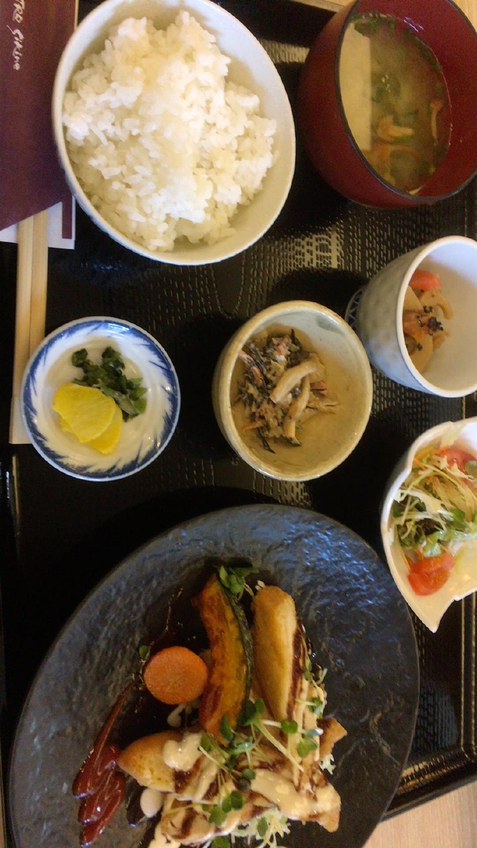 ビストロ 四季音