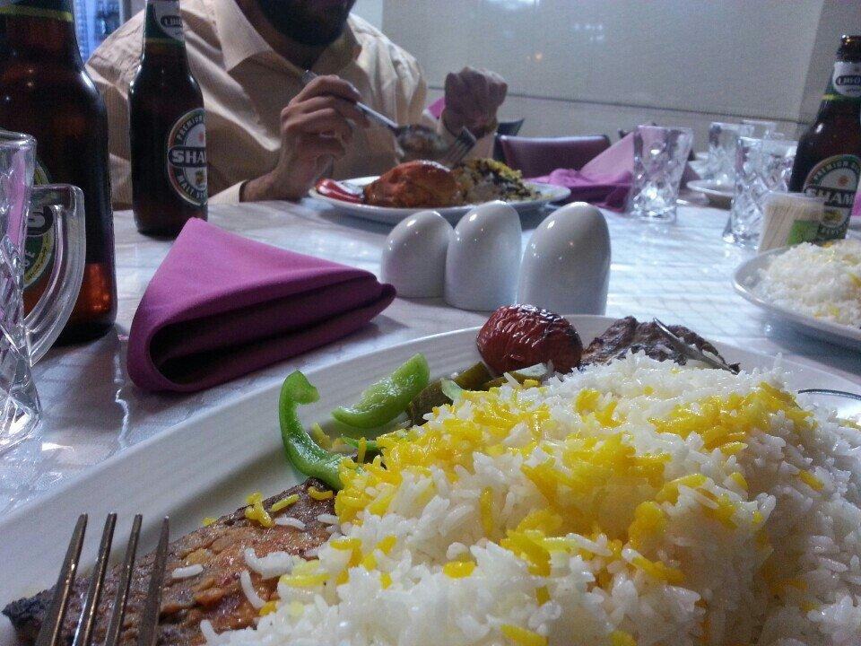 Golsang Restaurant رستوران گلسنگ