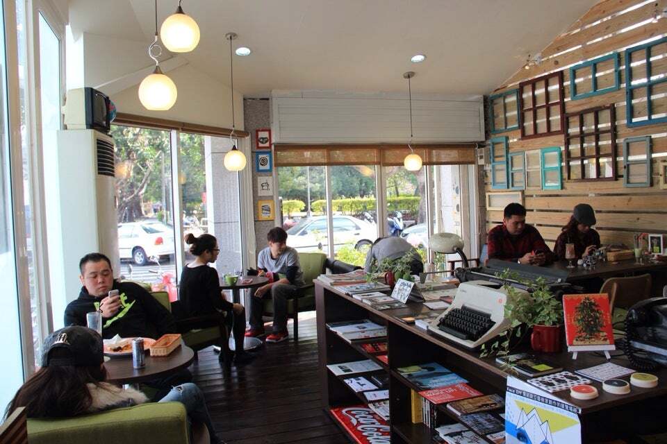Dot Cafe