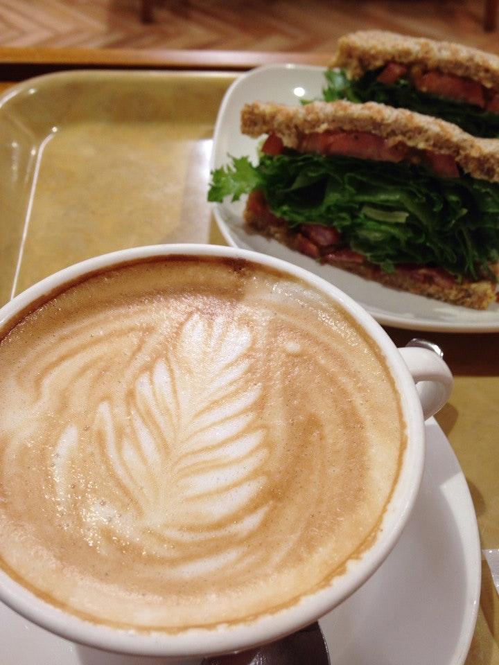 Lien SANDWICHES CAFE アテネフランセ店