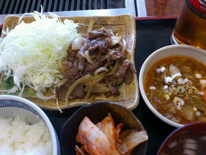豚牛 県庁前本店