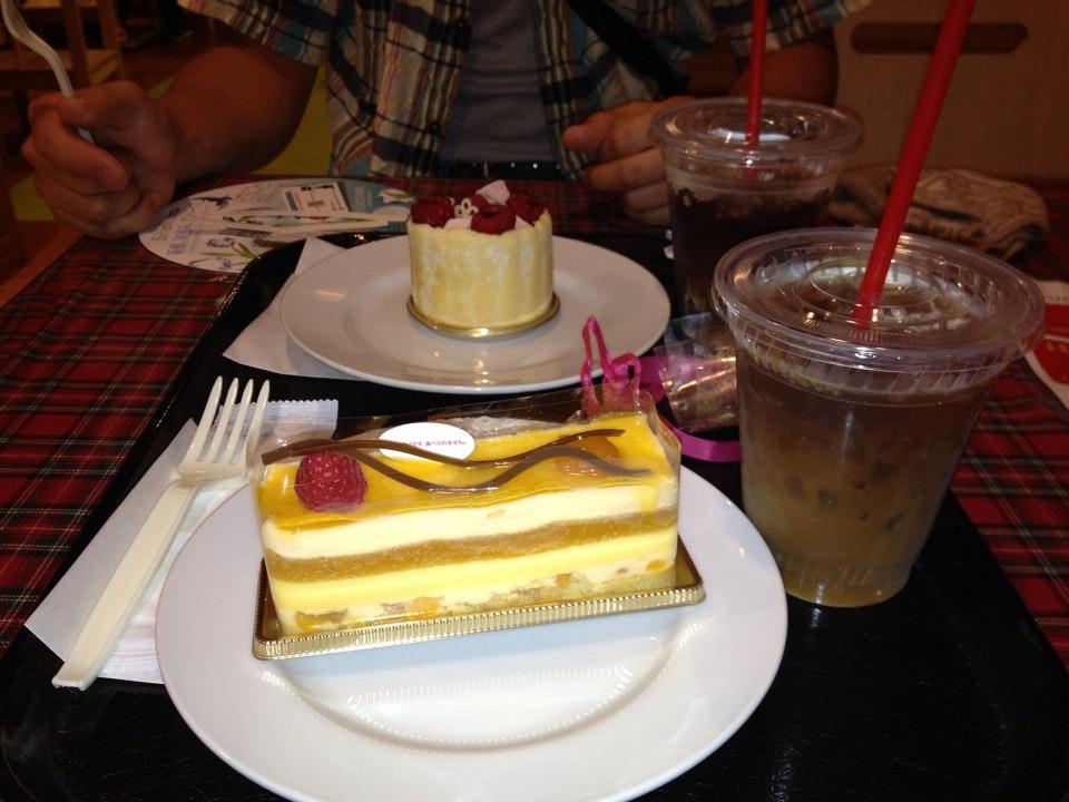 ピアリア(Piaria) Sweets & Bakery Cafe