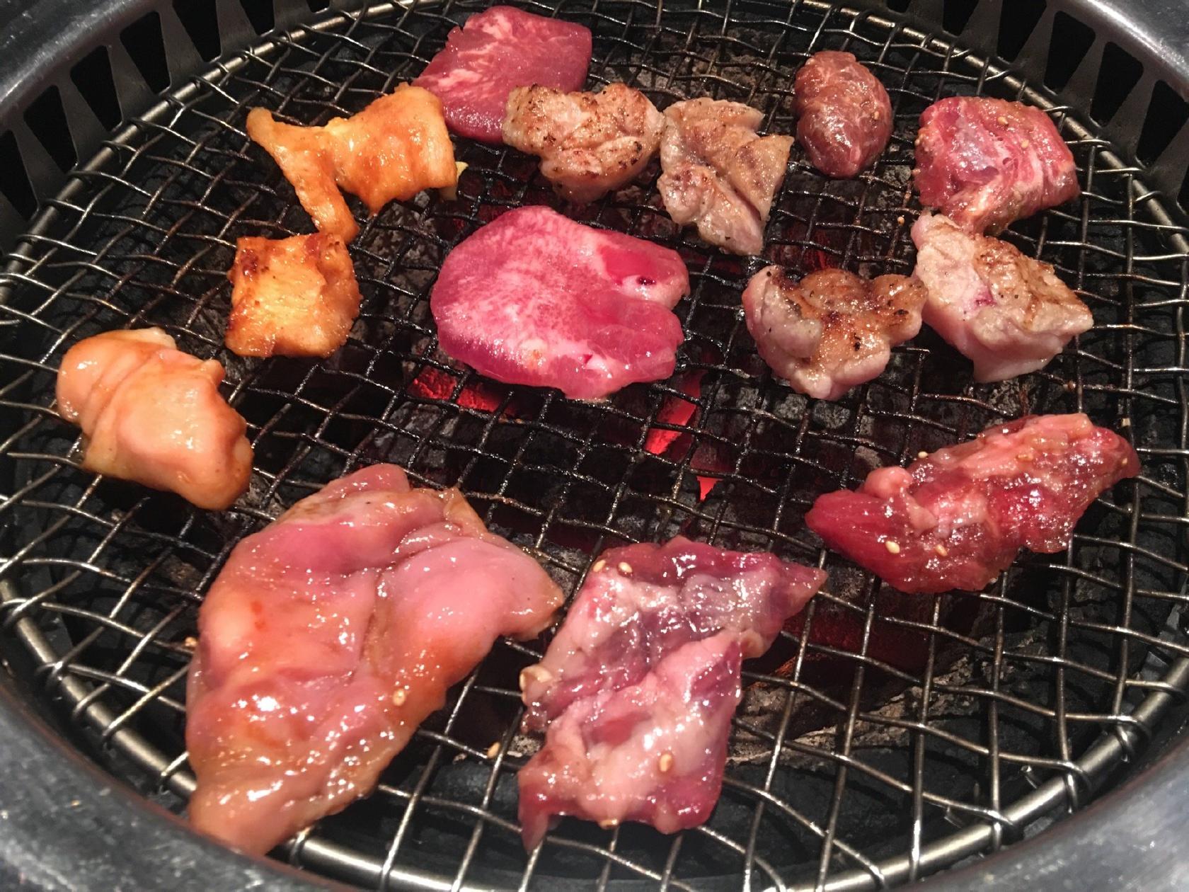 炭火焼肉 ちからや 立川店