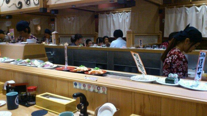 丸忠回転すし