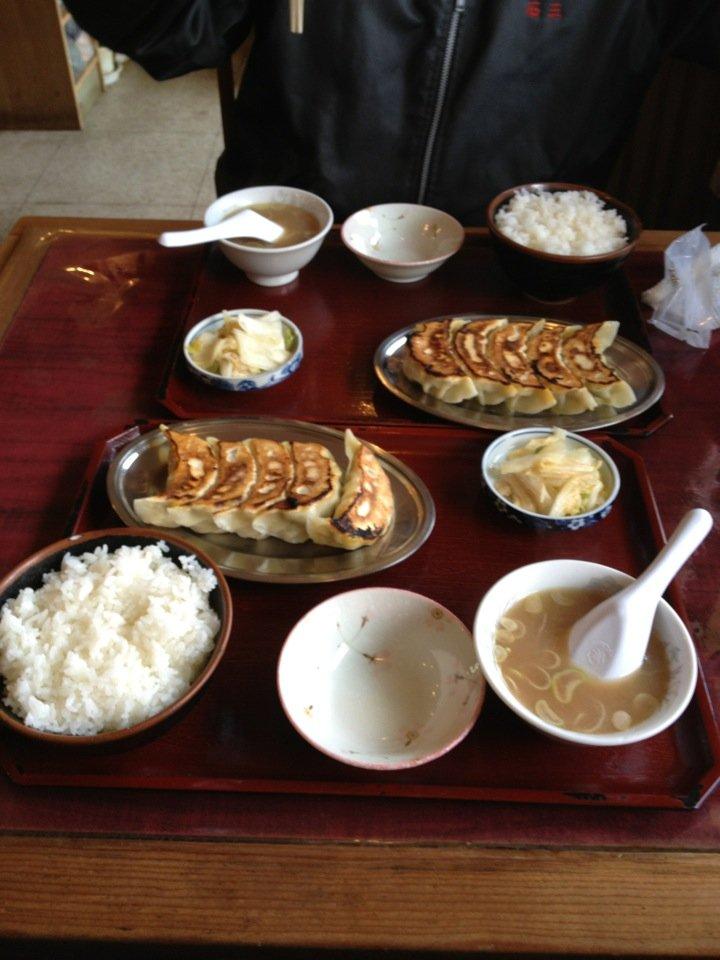 餃子ハウス
