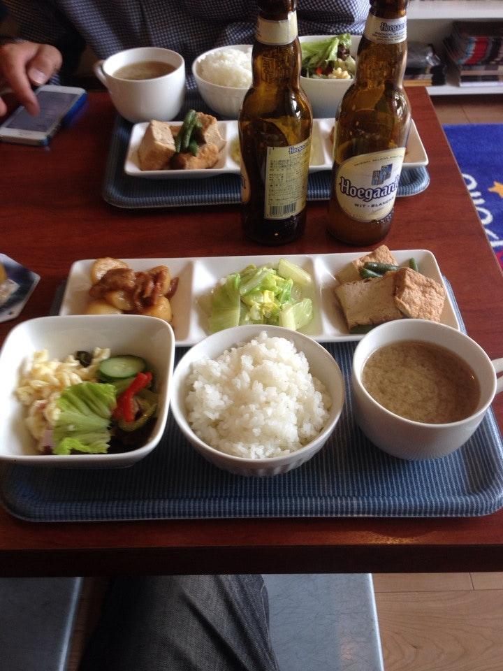 Apollo cafe