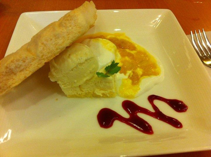 ダッキーダックキッチン イオンレイクタウン店