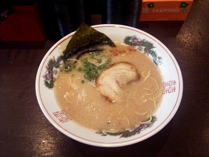 久留米ラーメン 山亭 甲府国母店