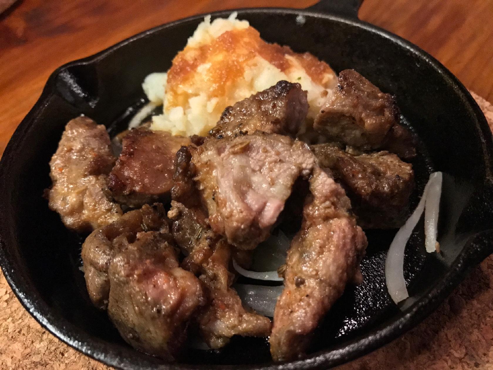 鉄板 肉バル Congrats Fujisaki