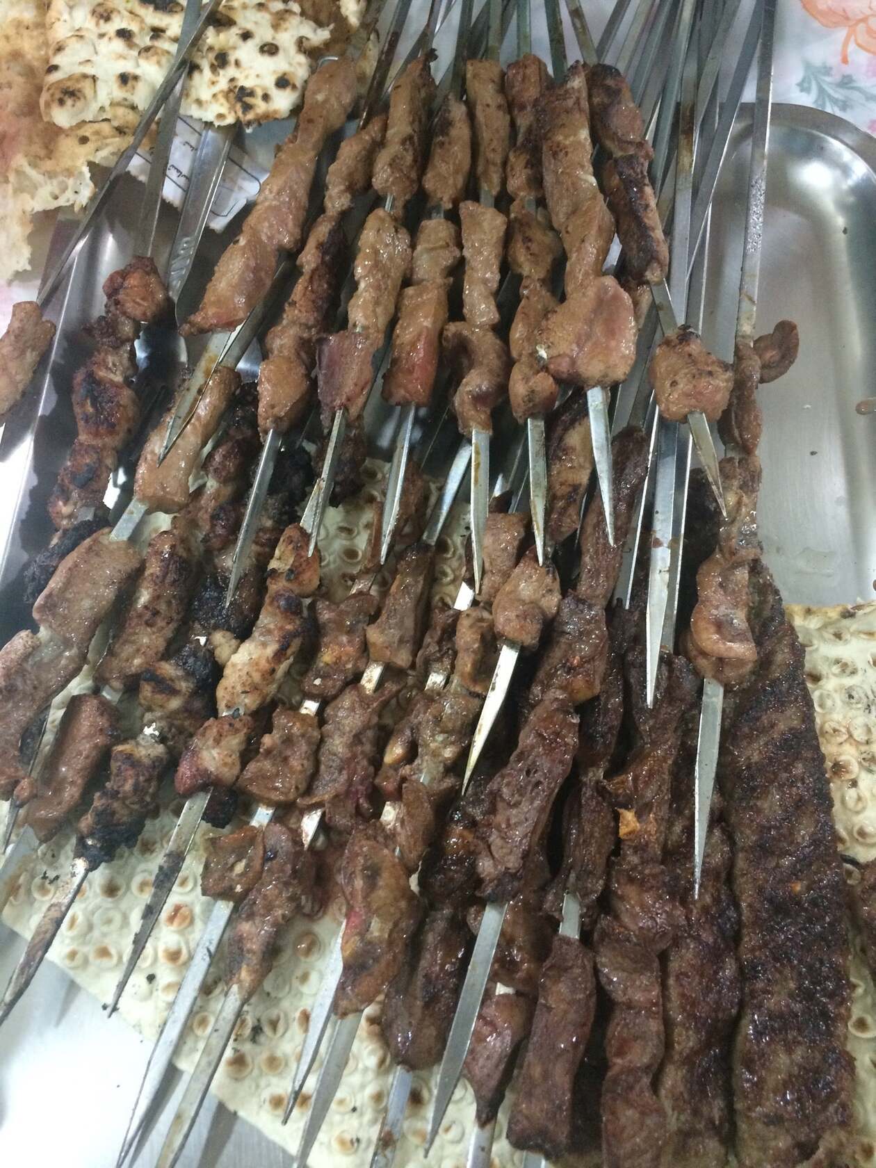 Gol-e Sorkh Restaurant رستوران گل سرخ