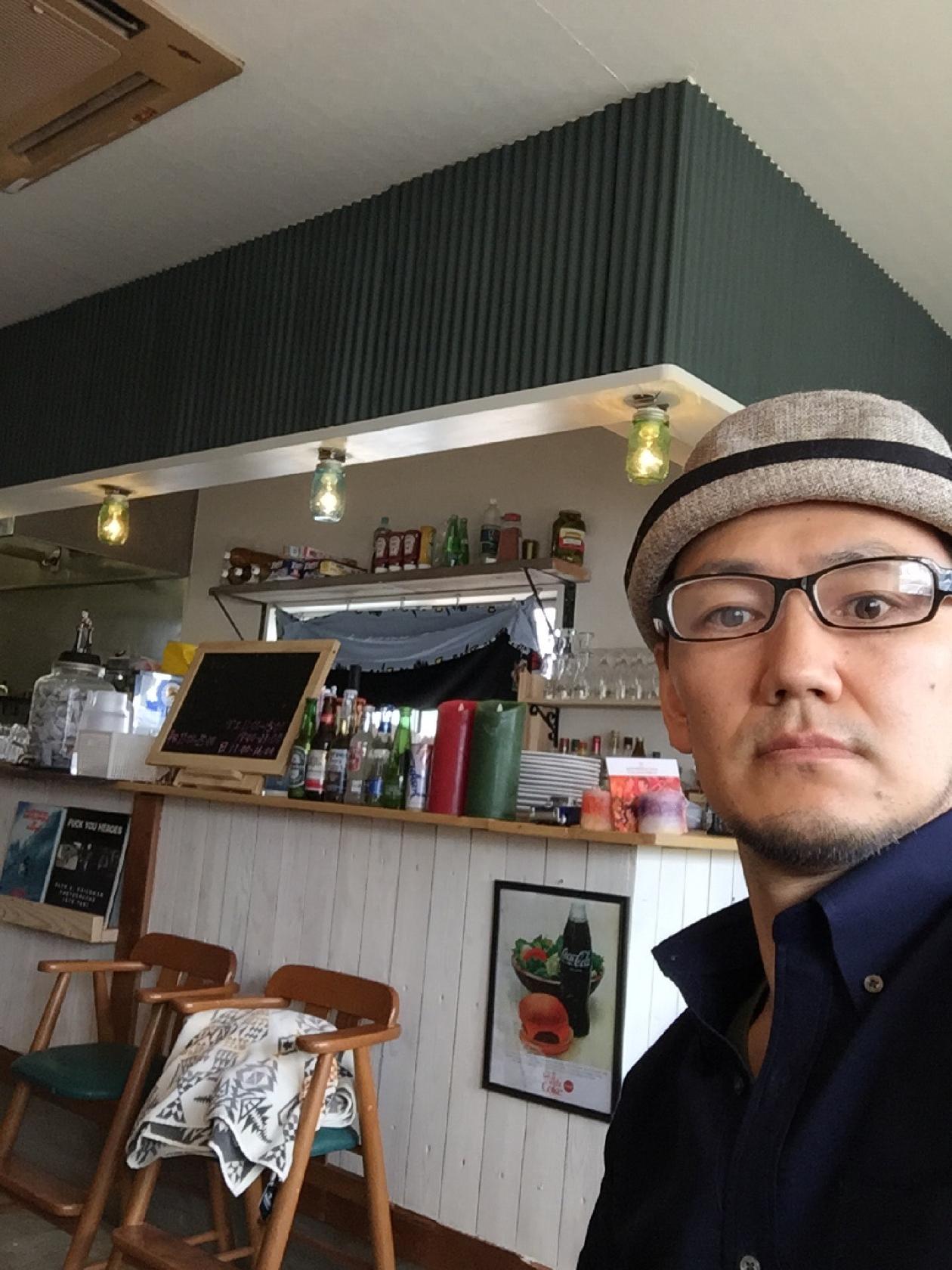 TOMO'S BURGER