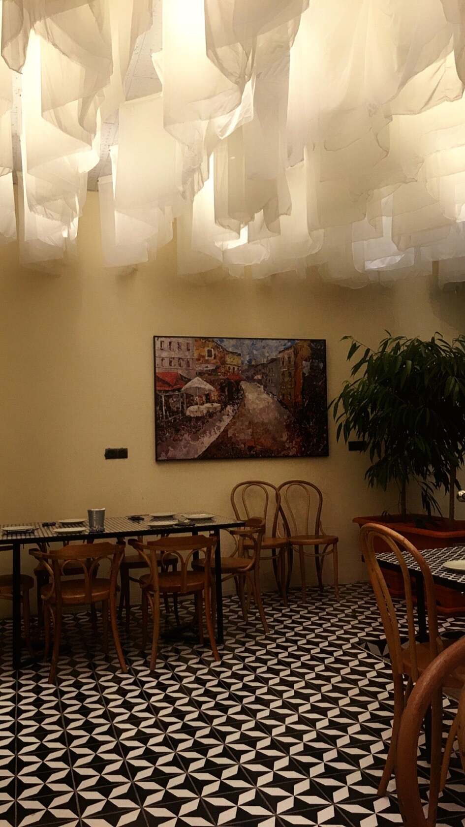 vine restaurant & cafe