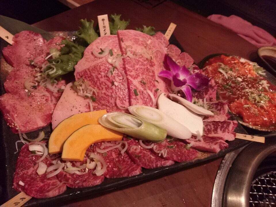 ホルモン道場 炭火焼肉 焼市