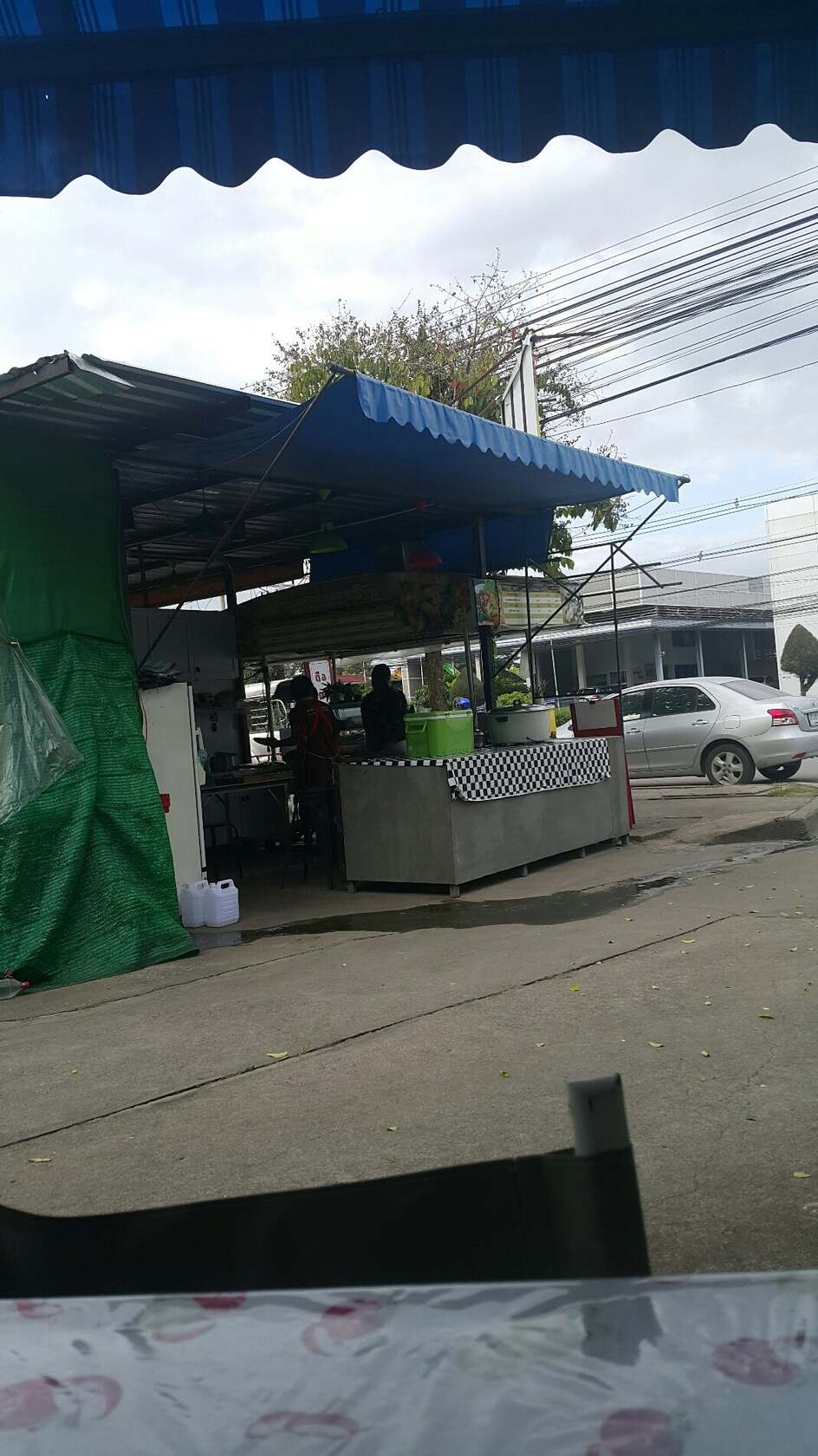 ราดหน้าพอเพียง