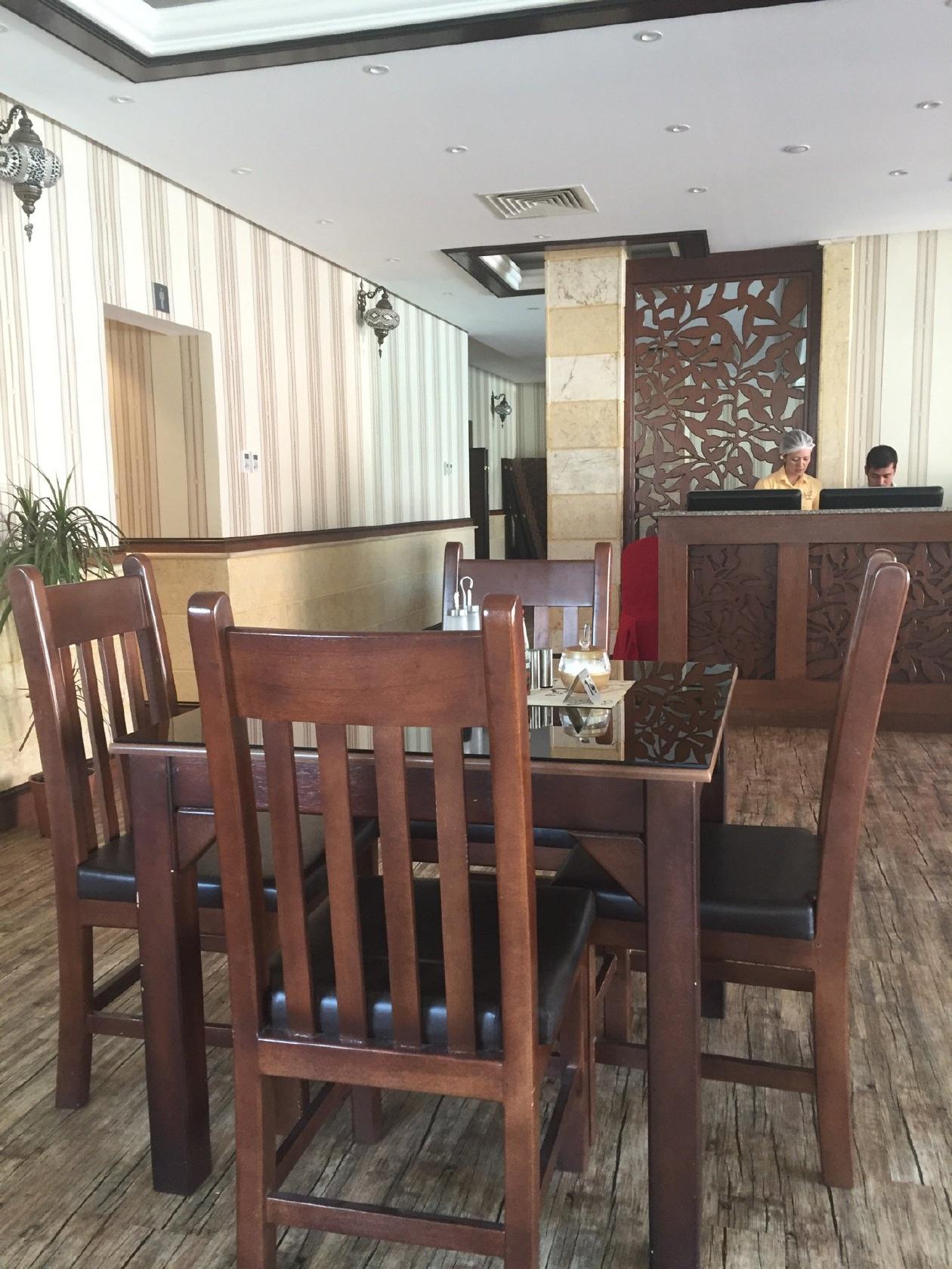 مطعم تميس