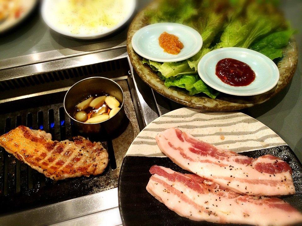 黒毛和牛専科 焼肉 芳龍