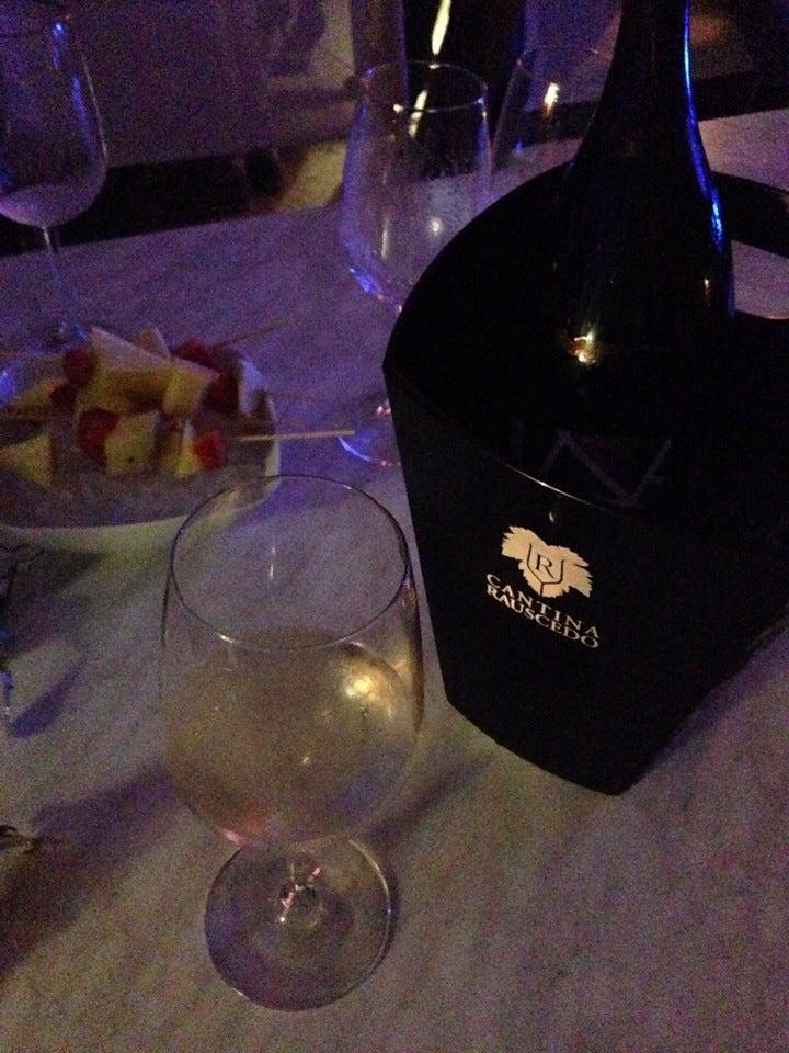 Sottosopra commercial bar