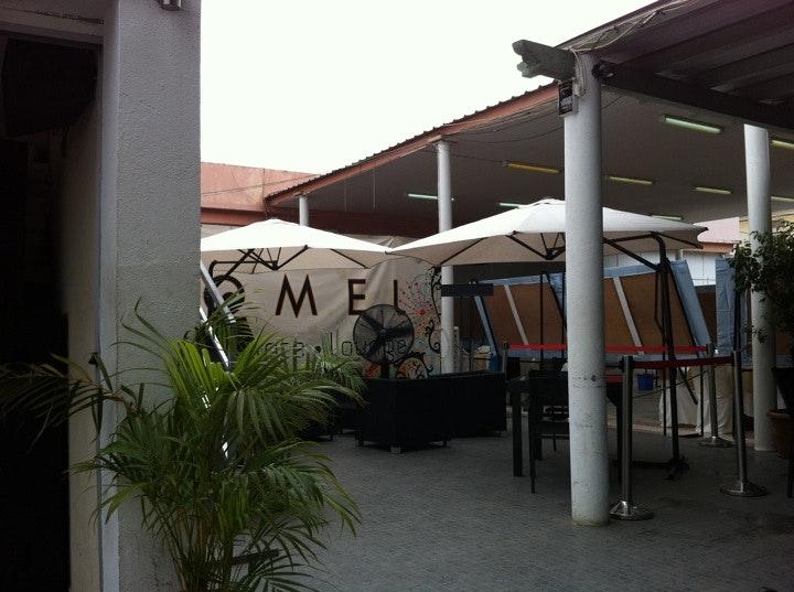 Somell Restaurante Lounge