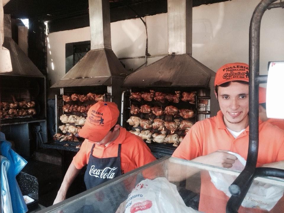 Polleria & Parrillada EL CAZADOR