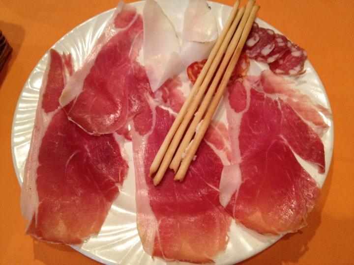 ウーノ・ヴィーノ