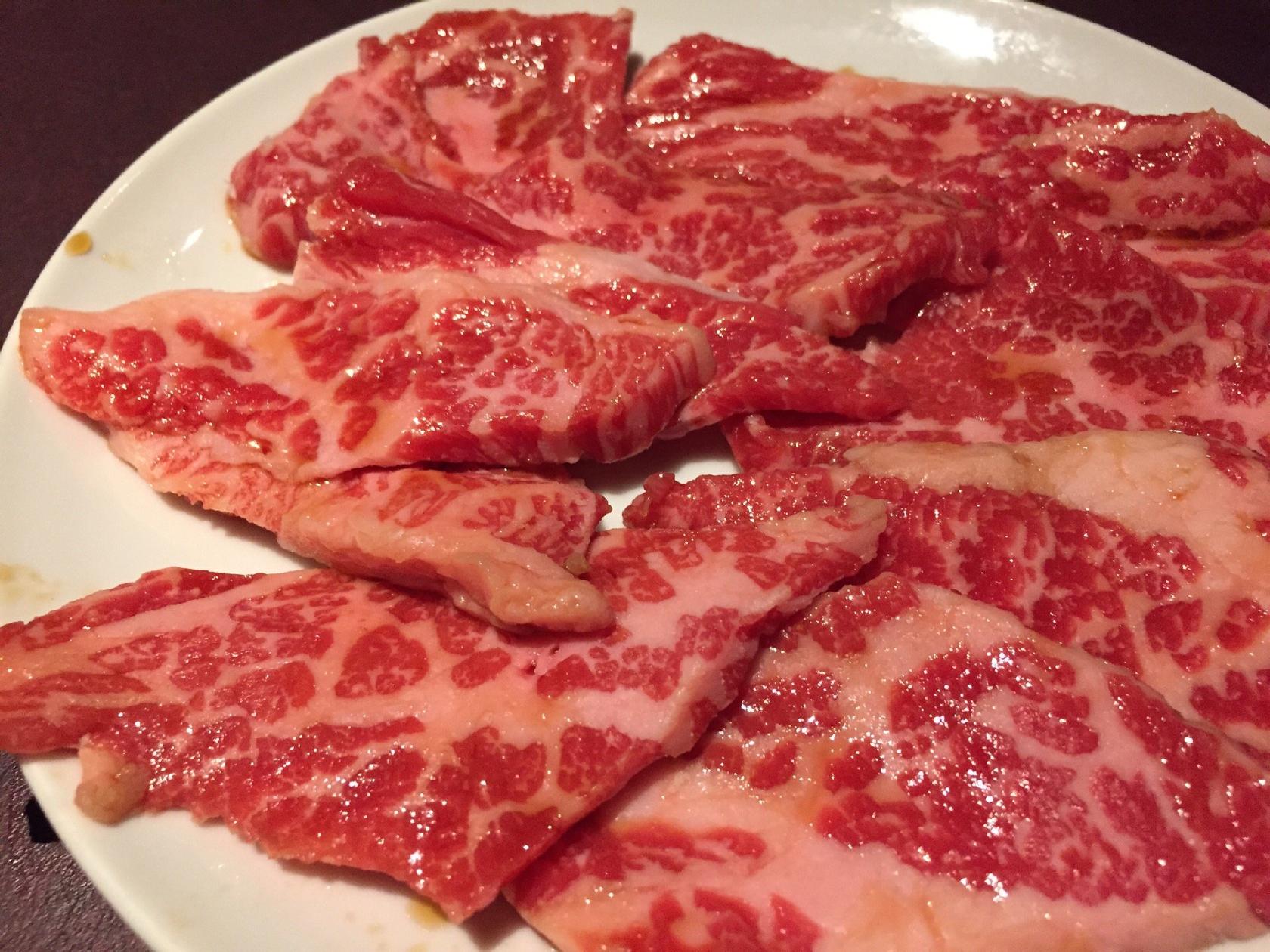 卸し直売焼肉 黒まる市場