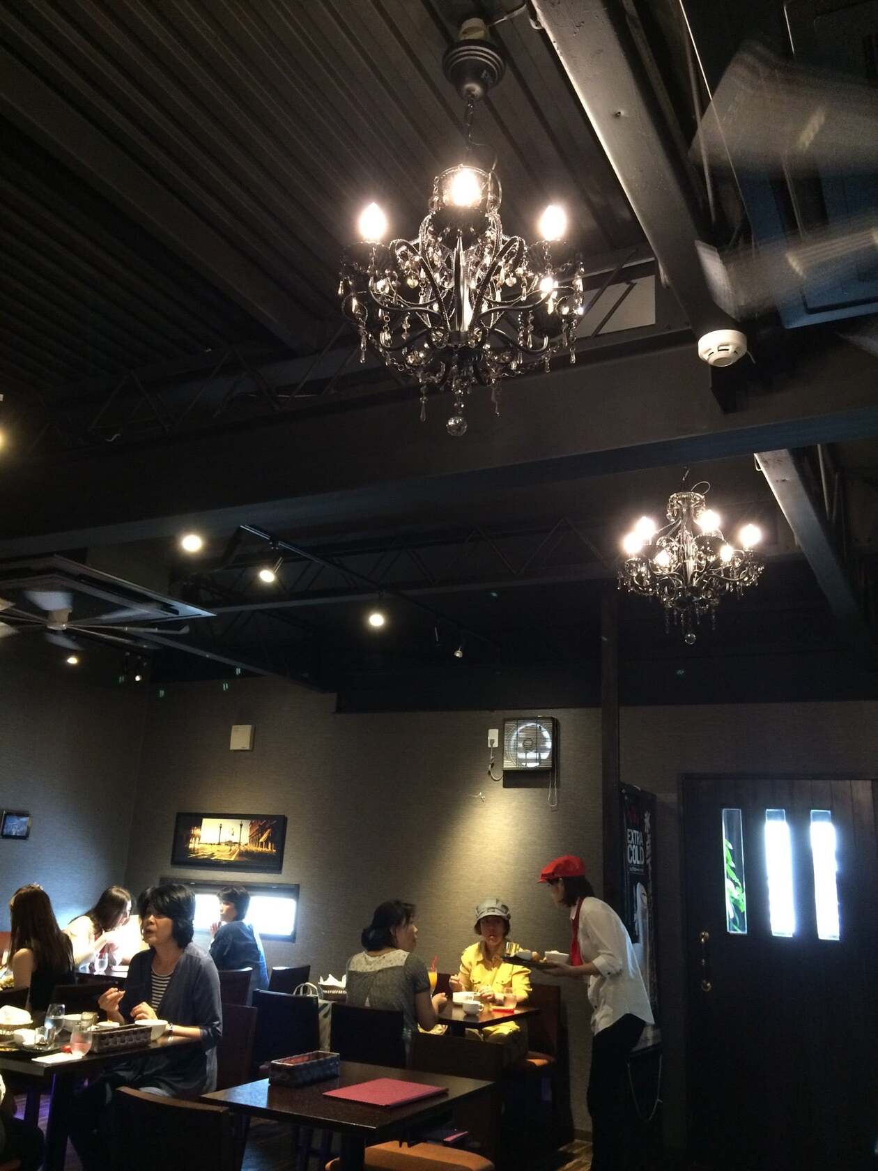 Dining cafe Love