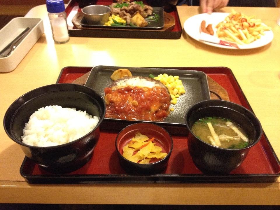 ジョイフル三原店