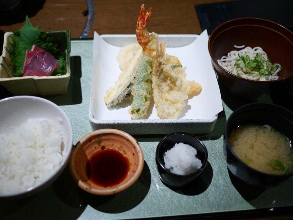 旬鮮の房はたごやＪＲ神戸駅店