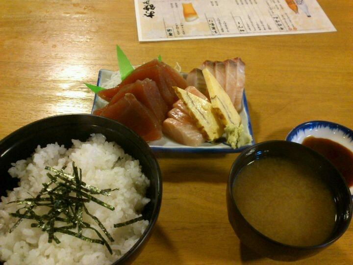 まぐろ屋 丸豊水産